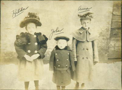 Hilda, John & Anna Biermann